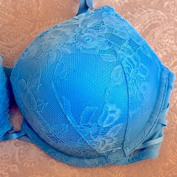 Brand New Victoria’s Secret Bombshell Rose Lace & Grommet Push-Up Bra Capri Blue - Picture 3 of 15